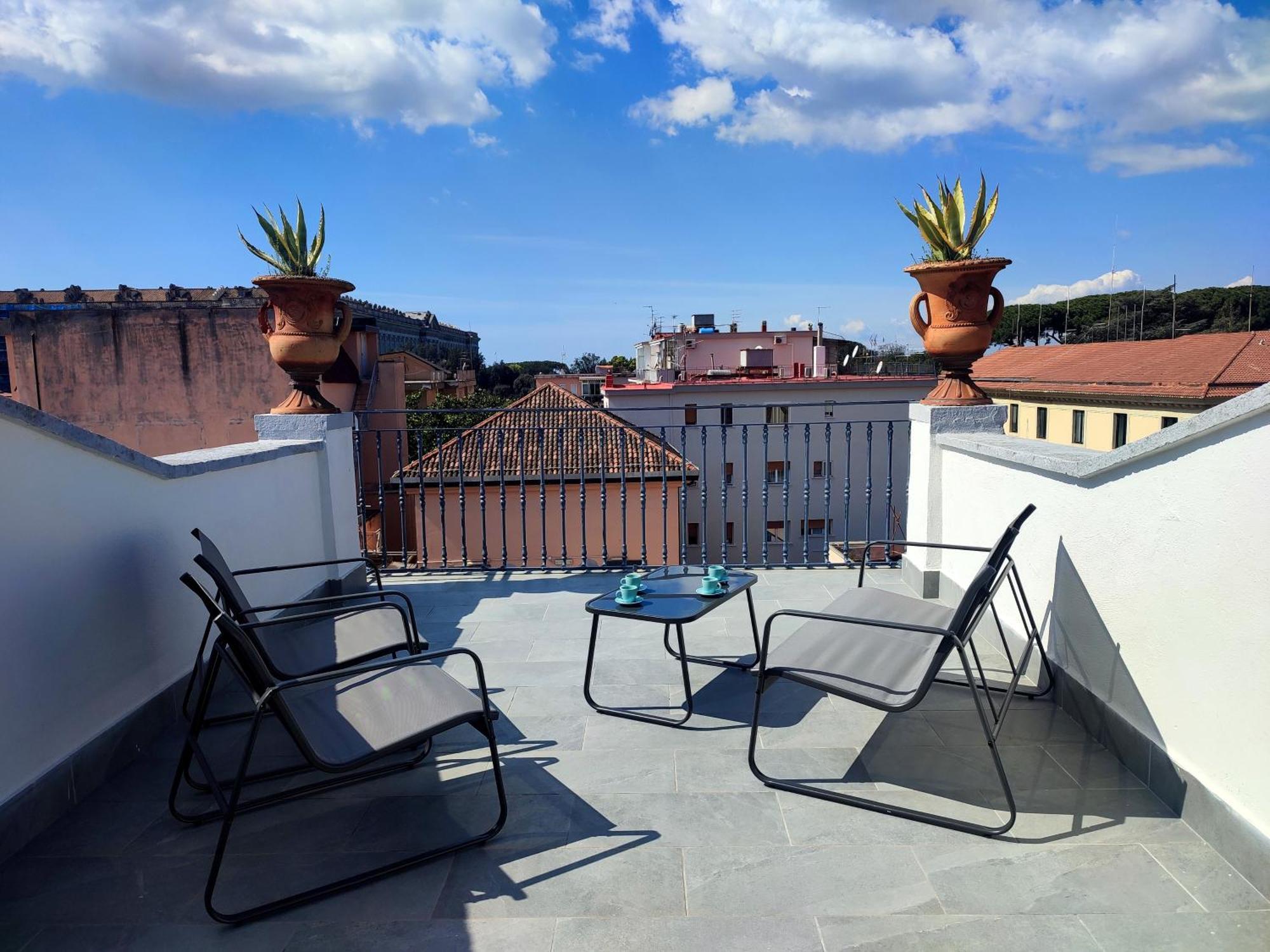 Terrazza Reale - Suite 2 Caserta Eksteriør bilde